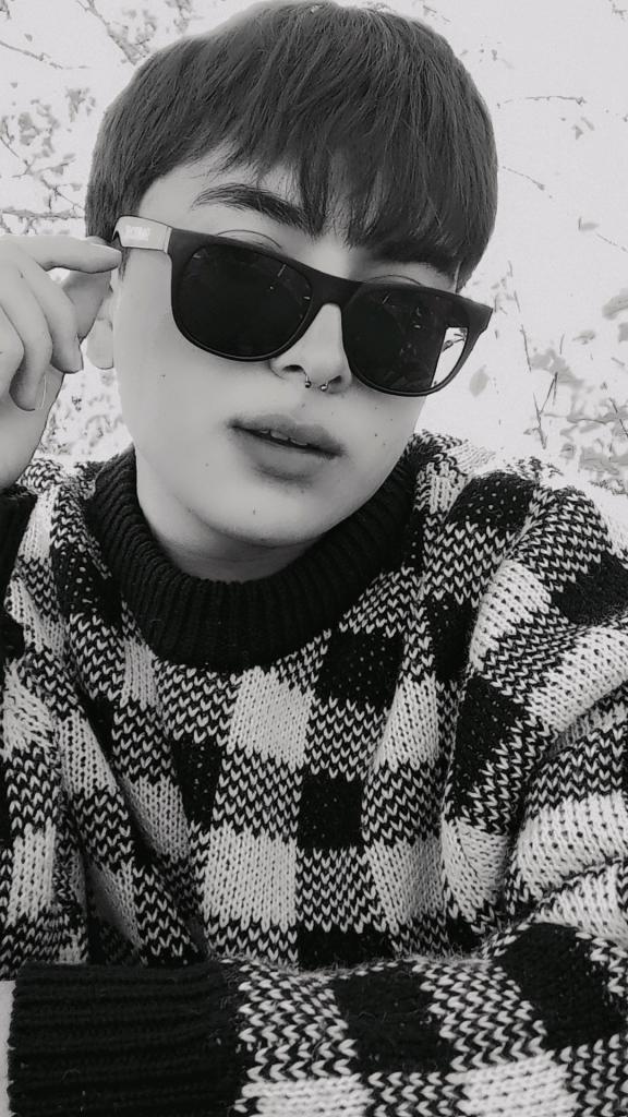 687797157: Chico busca chica en Córdoba