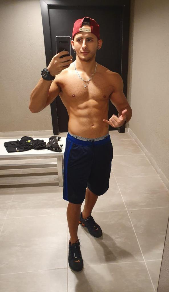 Chico busca chica en Pontevedra: 