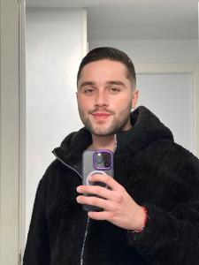 Chico busca chica en Málaga: 