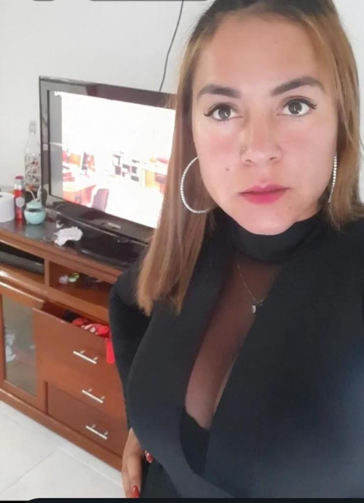 Chica busca chico en Almería: 