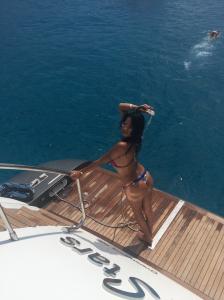 641992767: Chica busca chico en Ibiza