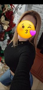 664209525: Chica busca chico en Sevilla