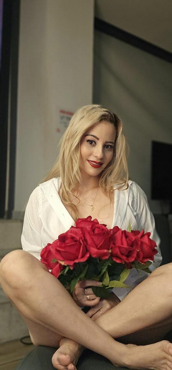 610414915: Chica busca chico en Pontevedra