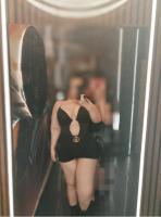 613925634: Chica busca chico en Madrid