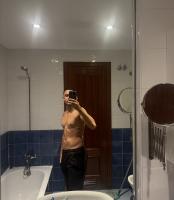 634307743: Chico busca chica en Sevilla