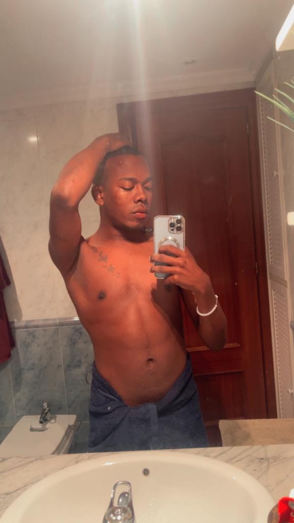 Chico busca chica en Málaga: 