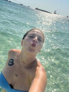 624478851: Chica busca chico en Málaga