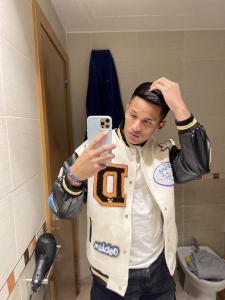 Chico busca chica en Murcia: 